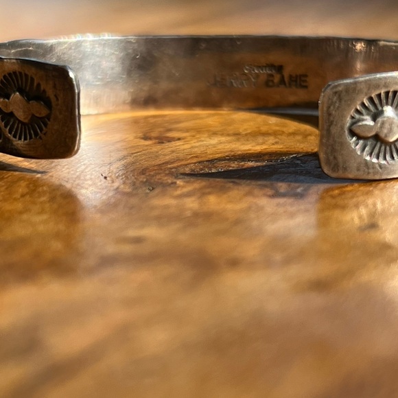 Native American VINTAGE Jerry Bahe Bracelet 6” Multi‎ Stone SSilver cuff 20.43g - Picture 8 of 15